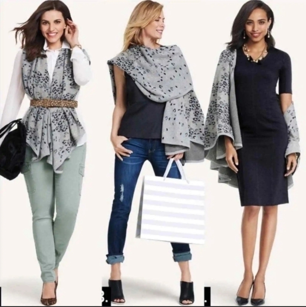 Cabi Knit Gigi Cape Style #3115 One Size Wrap Around Snow Leopard Sweater